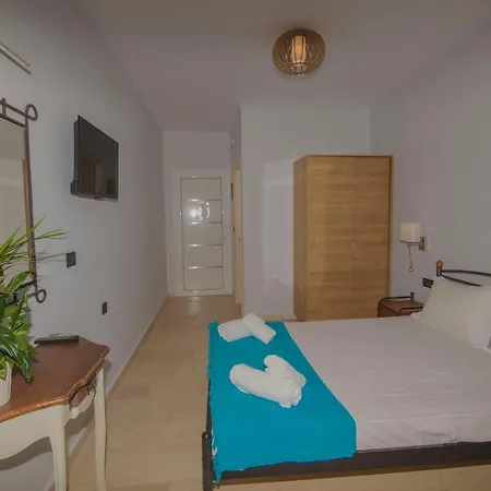 Panzió Akrotiri 3*
