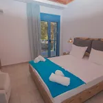 Akrotiri 3*