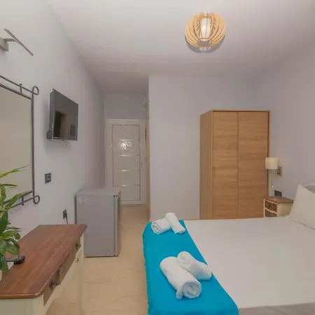 Akrotiri Bed & Breakfast