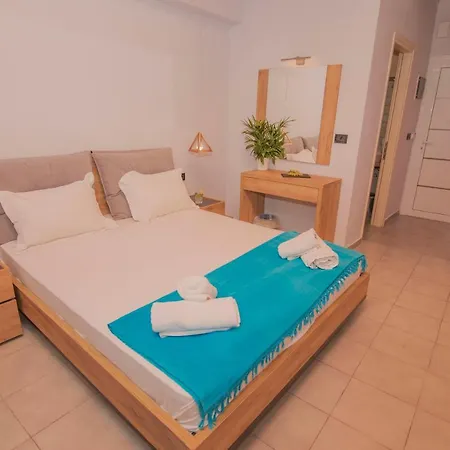 Akrotiri Bed & Breakfast