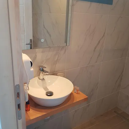 Akrotiri 3* Vasiliki