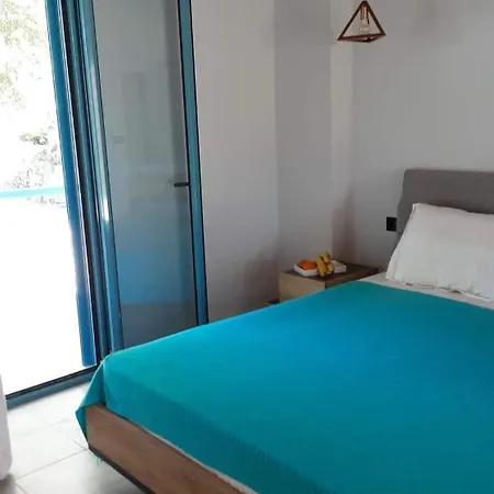 Bed & Breakfast Akrotiri 3*